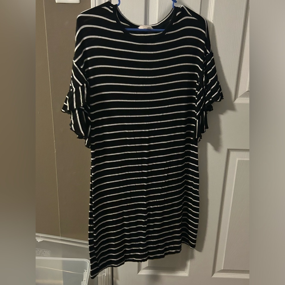 Halo Black and White Striped Knee-Length Shirt Dress